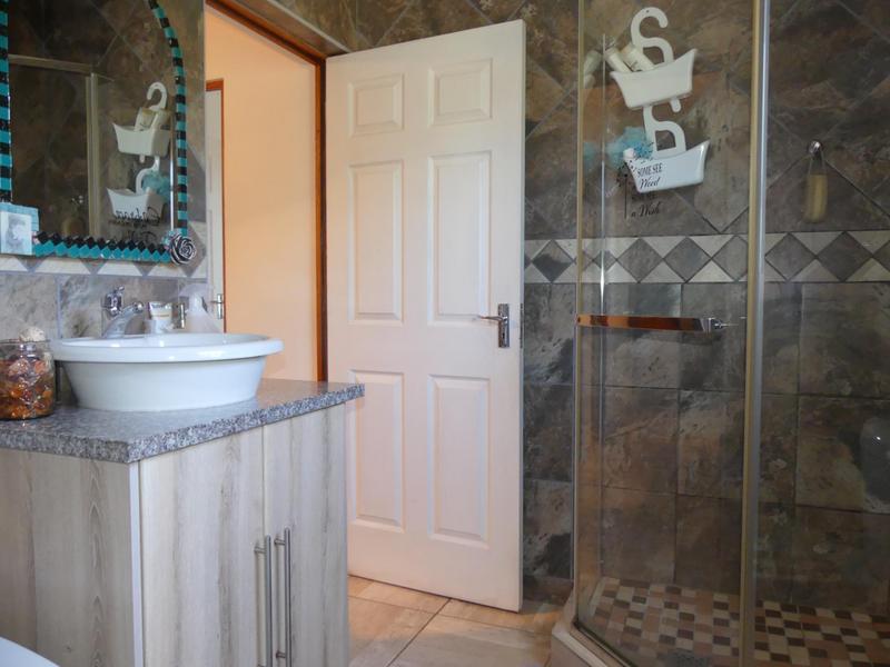 3 Bedroom Property for Sale in Harbour Lights Western Cape